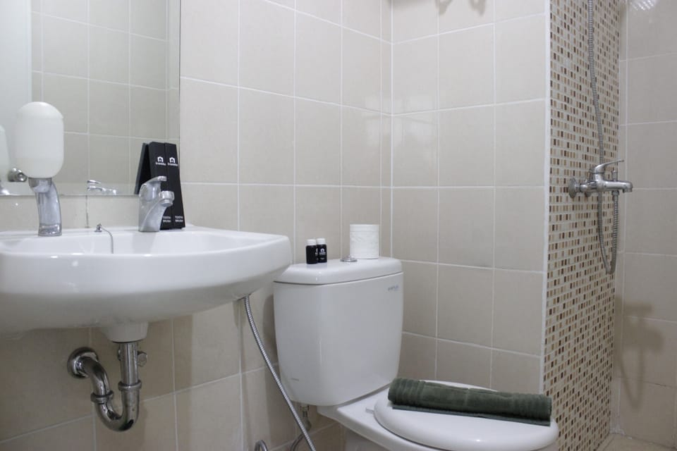 Room | Bathroom | Shower, towels