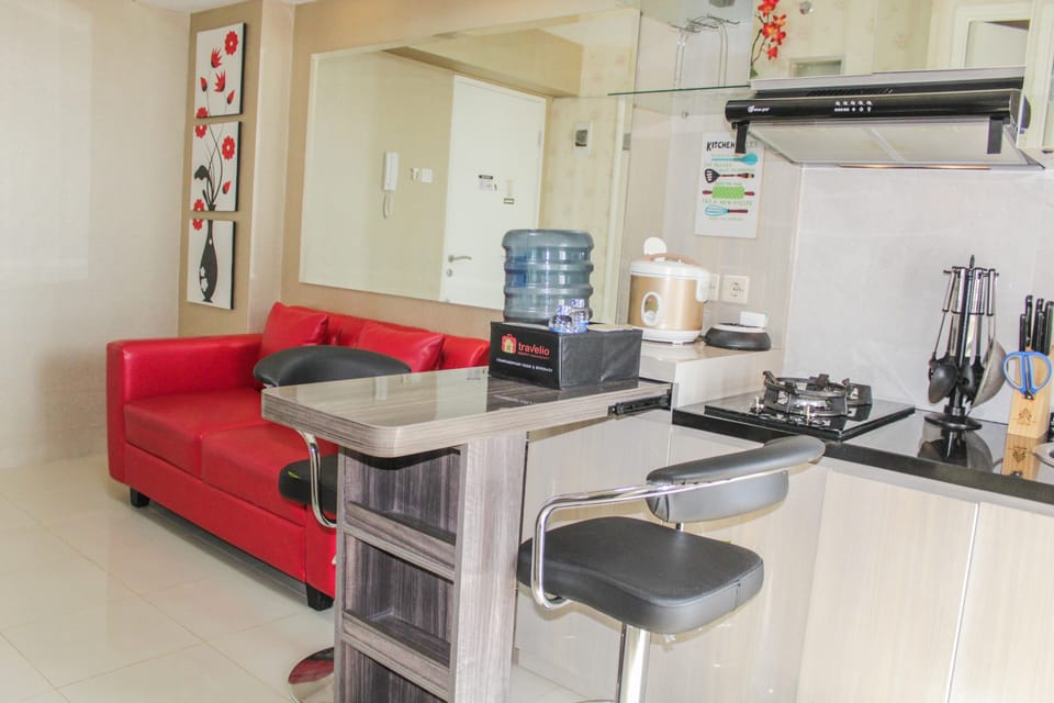 Fridge, stovetop, cookware/dishes/utensils