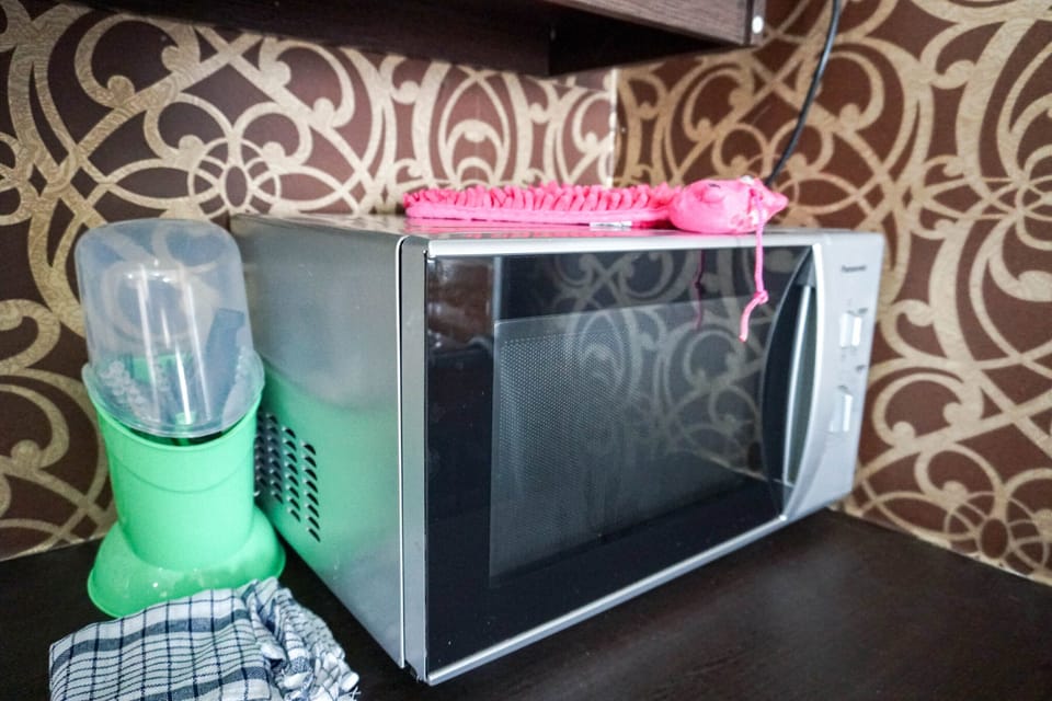 Room | Microwave