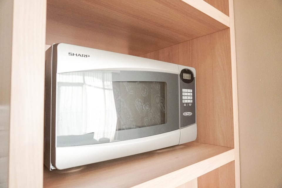 Room | Microwave