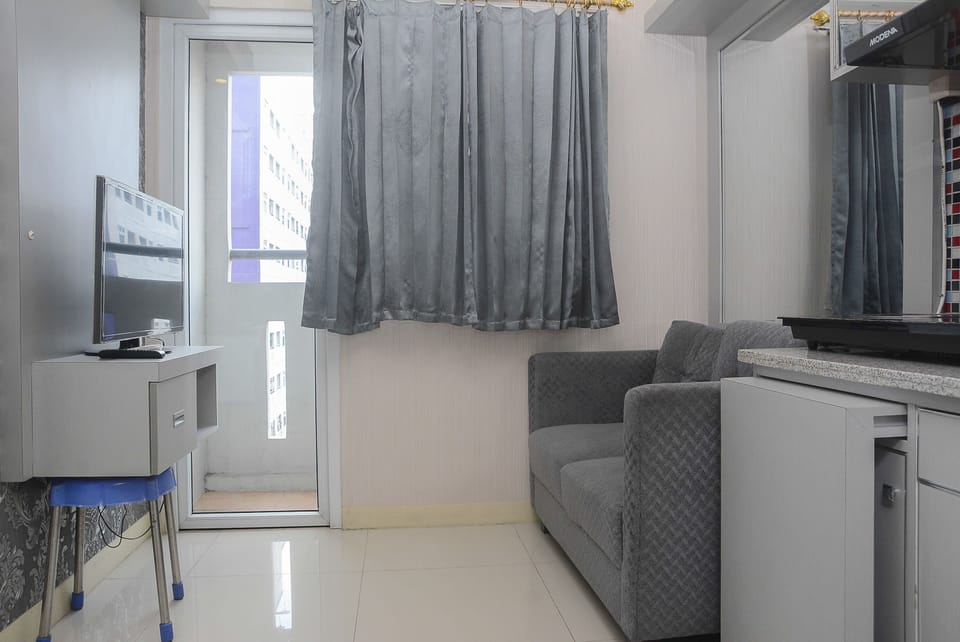 Room | Living area | TV