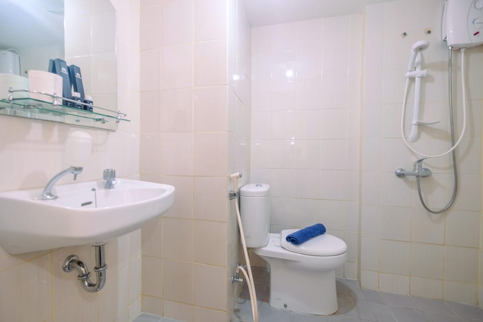 Room | Bathroom | Shower, towels