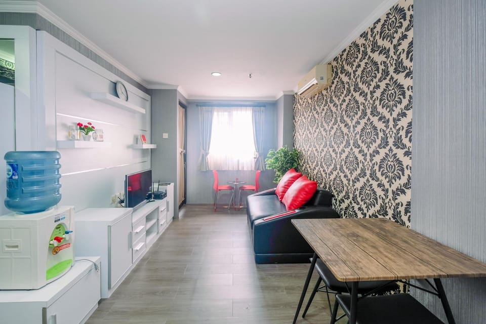Room | Living room | TV