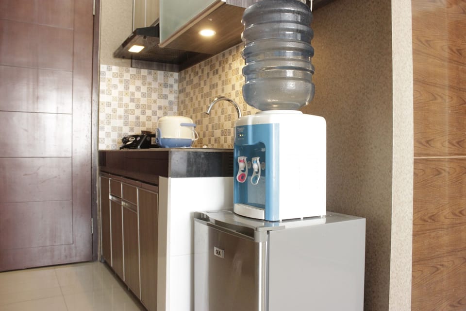 Room | Private kitchen | Fridge, stovetop, cookware/dishes/utensils