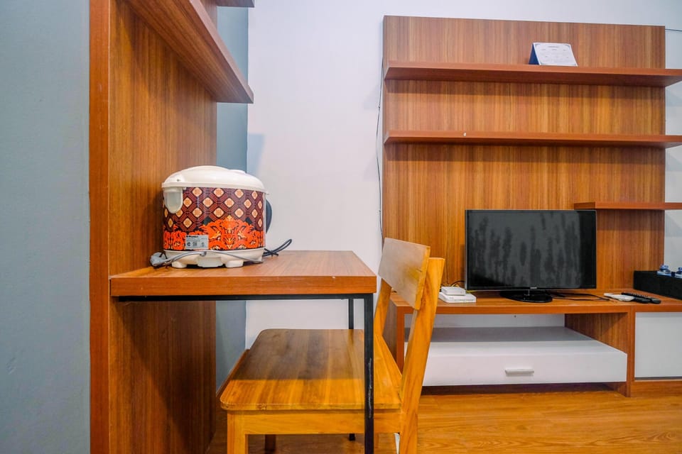 Room | Living area | TV