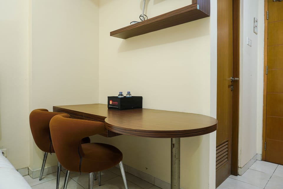 Room | In-room dining