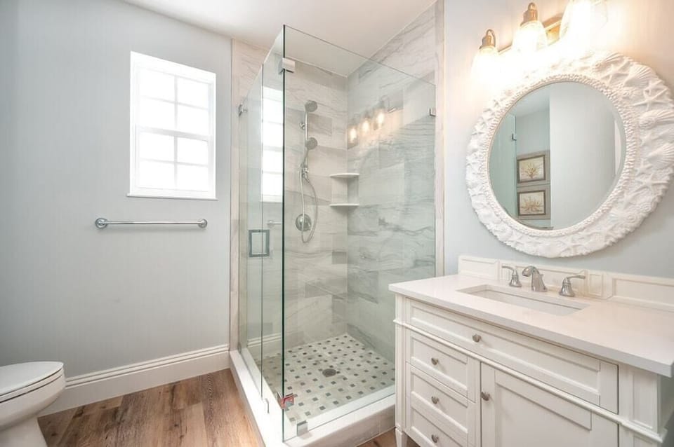 Guest Bathroom, Main Level, Opens to Junior Master and Hall