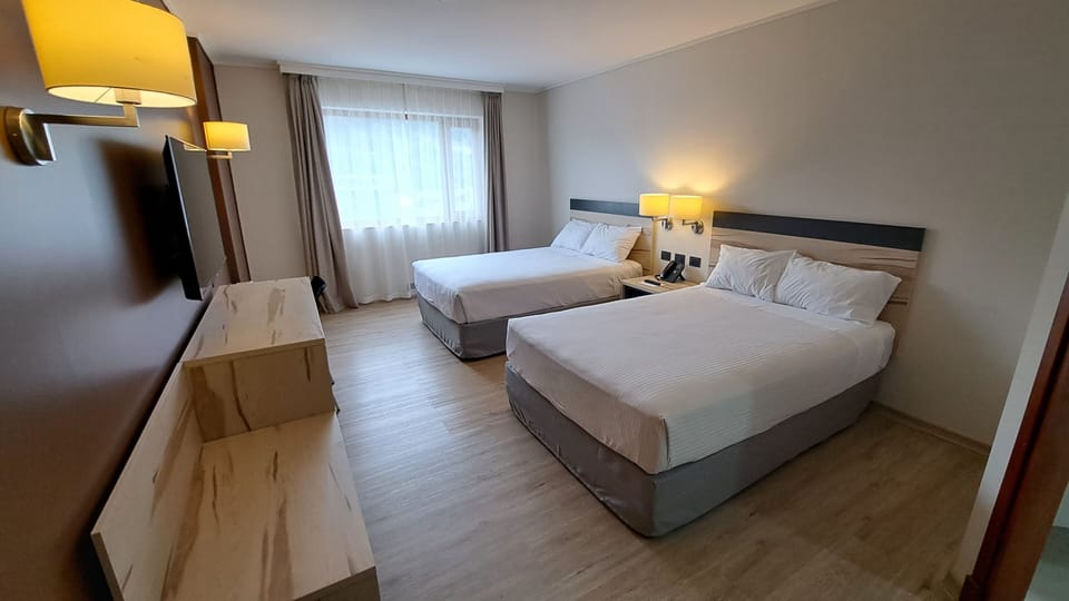 Standard Double Room | Minibar, in-room safe, desk, soundproofing