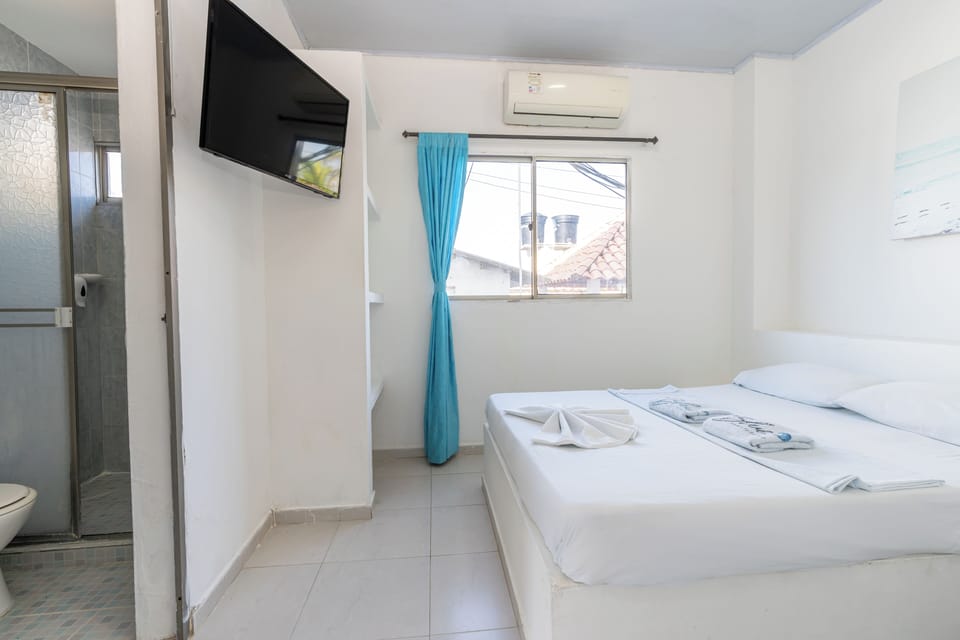 In-room safe, free WiFi, bed sheets