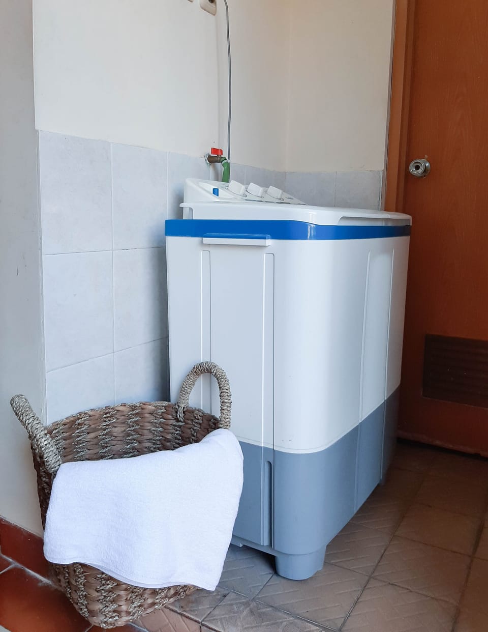 House, 3 Bedrooms | Laundry