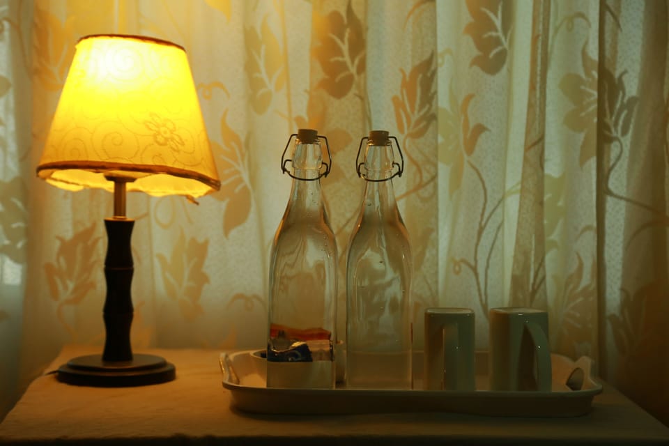 Luxury Tent | Premium bedding, desk, soundproofing, bed sheets