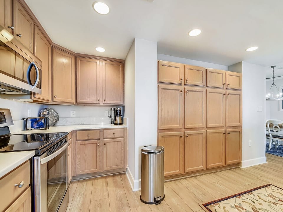 Kitchen at 5308 Hampton Place