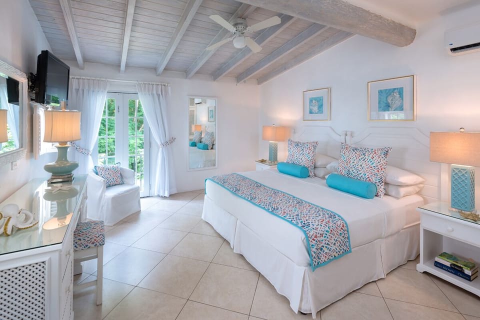 Glitter Bay Estate 310-Coral Isle: Bedroom 2