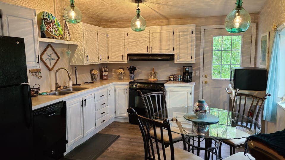 Kitchen has everything you need to prepare full meals, just bring food! 