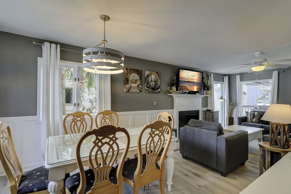 Dining/Living Area
