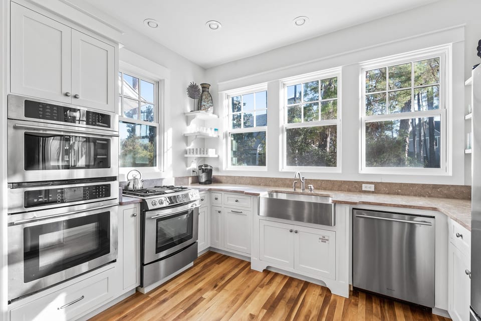 First Floor: Kitchen