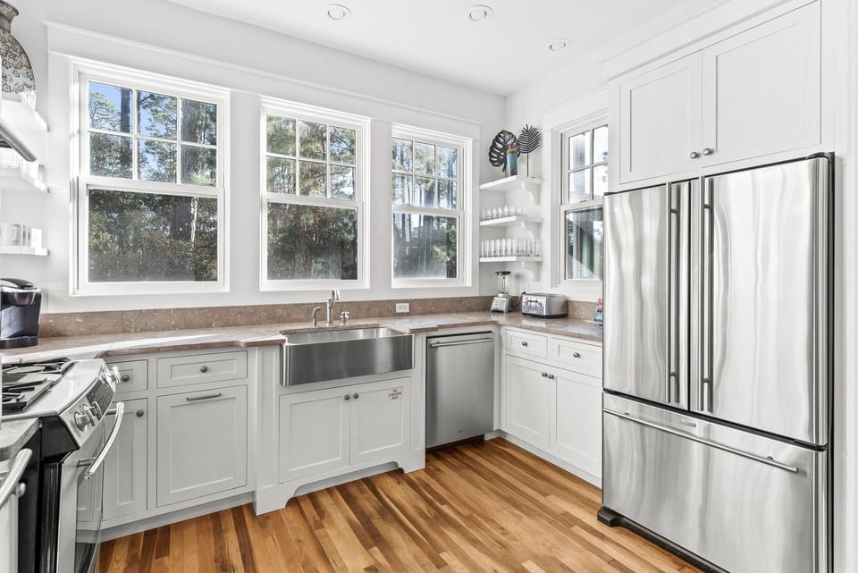 First Floor: Kitchen