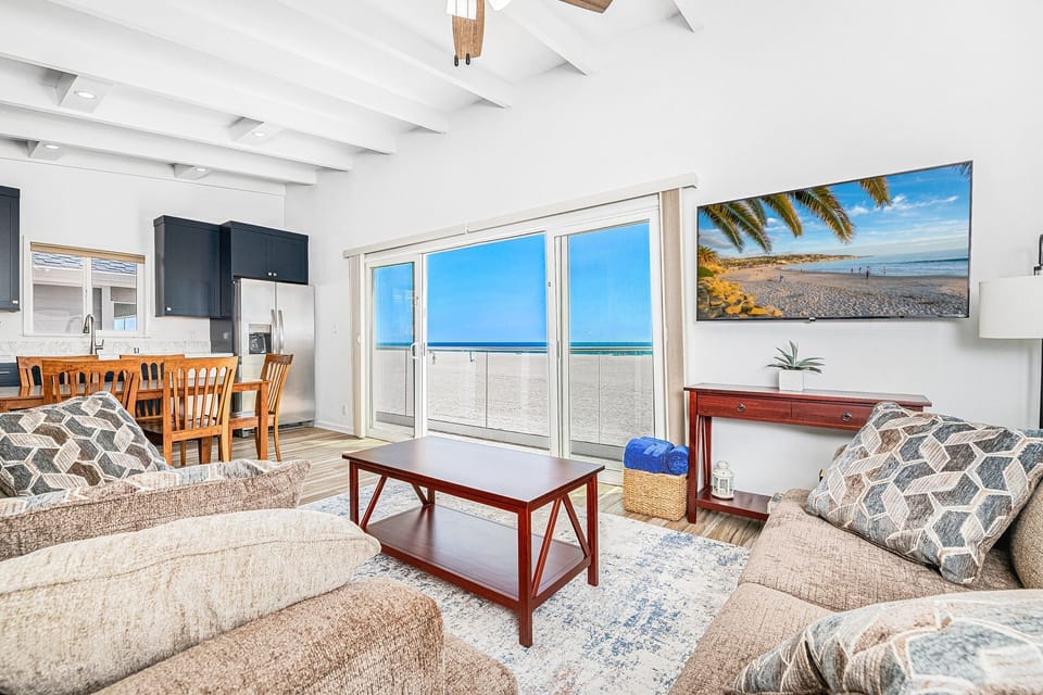 Bright and cheery, the open floor plans makes group hangouts a breeze.
                