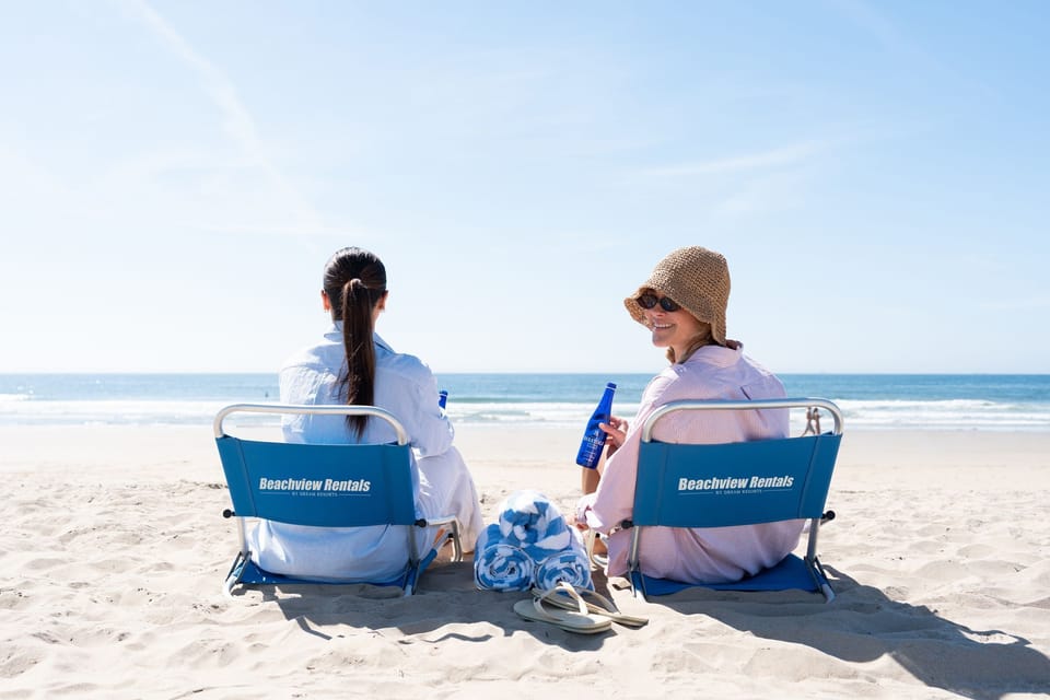 Settle in for a classic Newport Beach day on the sand.
                
