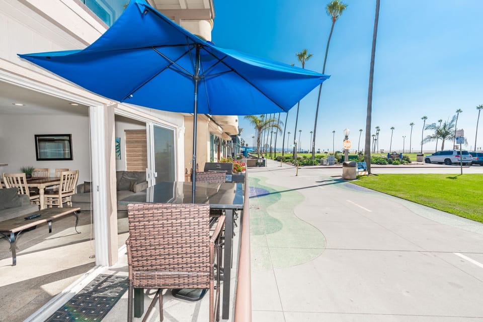 World-class people-watching from the front patio (includes market umbrella).
                