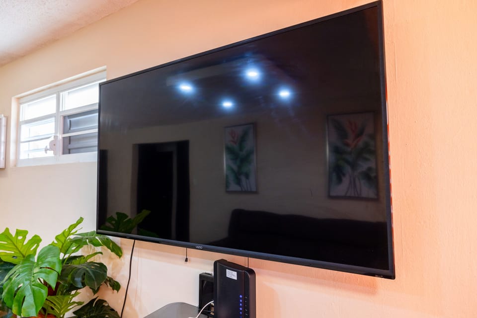 Apartment | Living area | Smart TV