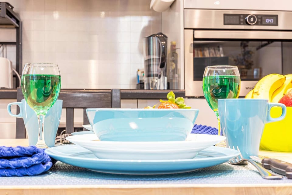 Kitchen amenities