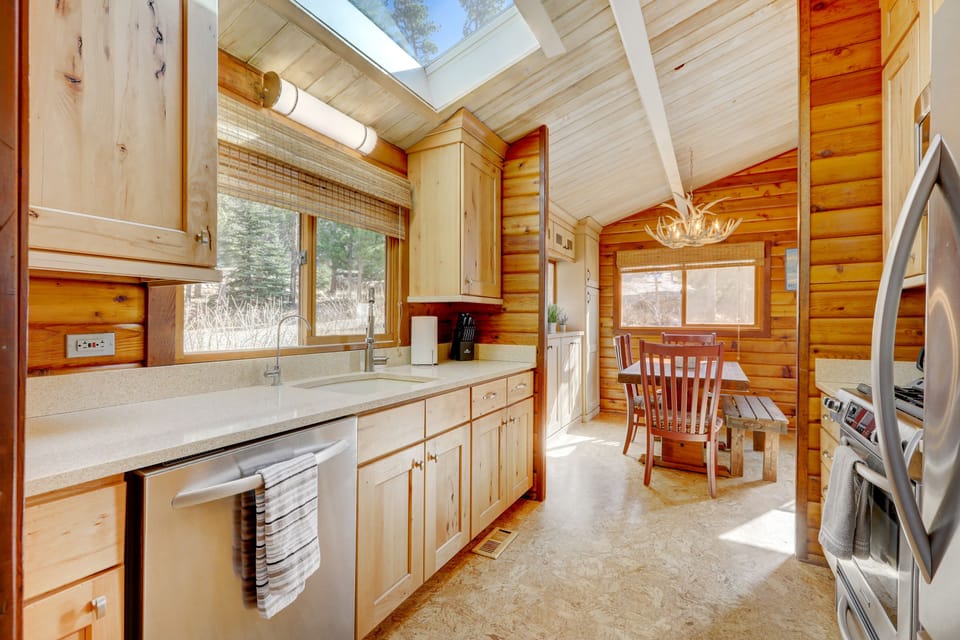 Kitchen and dining table
