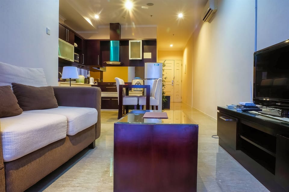 Room | Living area | TV