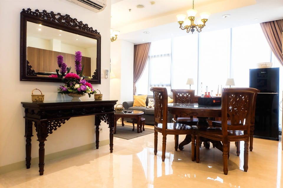 Room | In-room dining