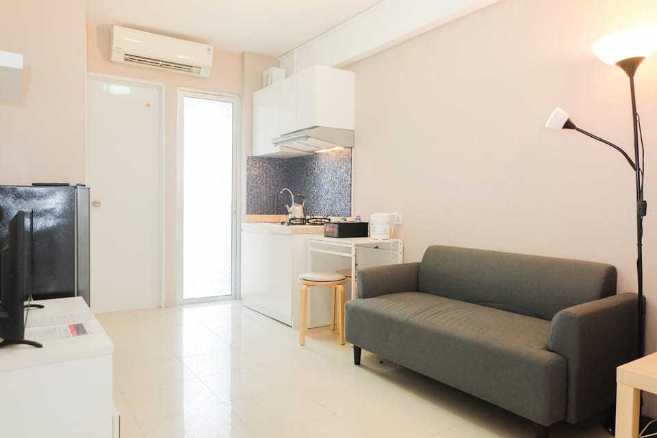 Room | Living area | TV