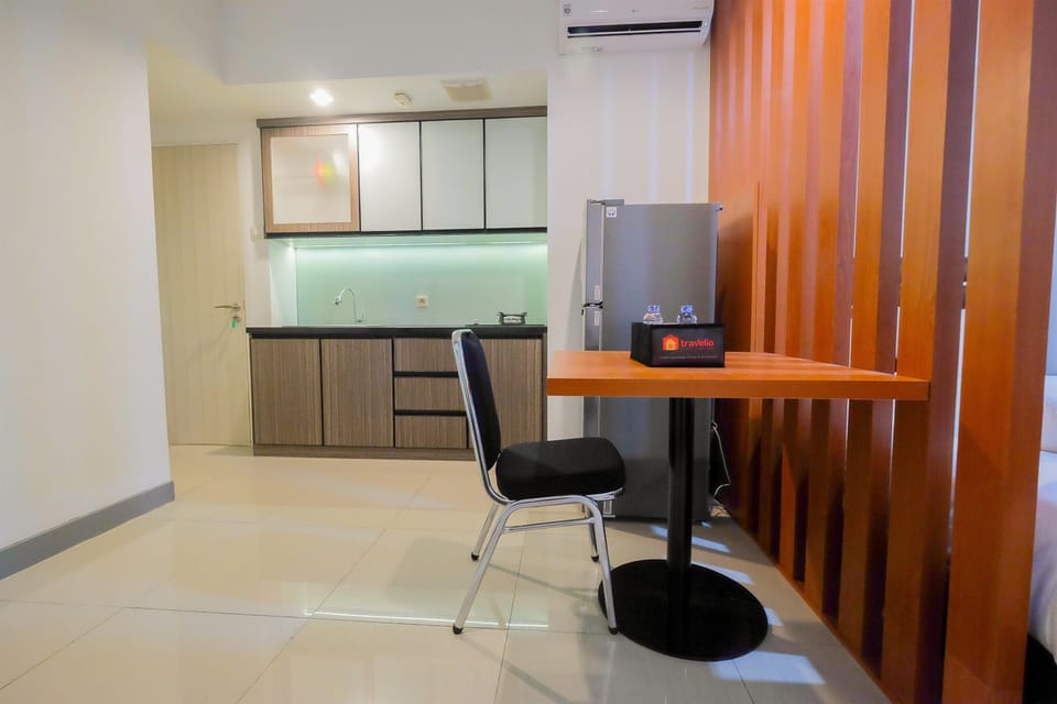 Room | Living room | TV