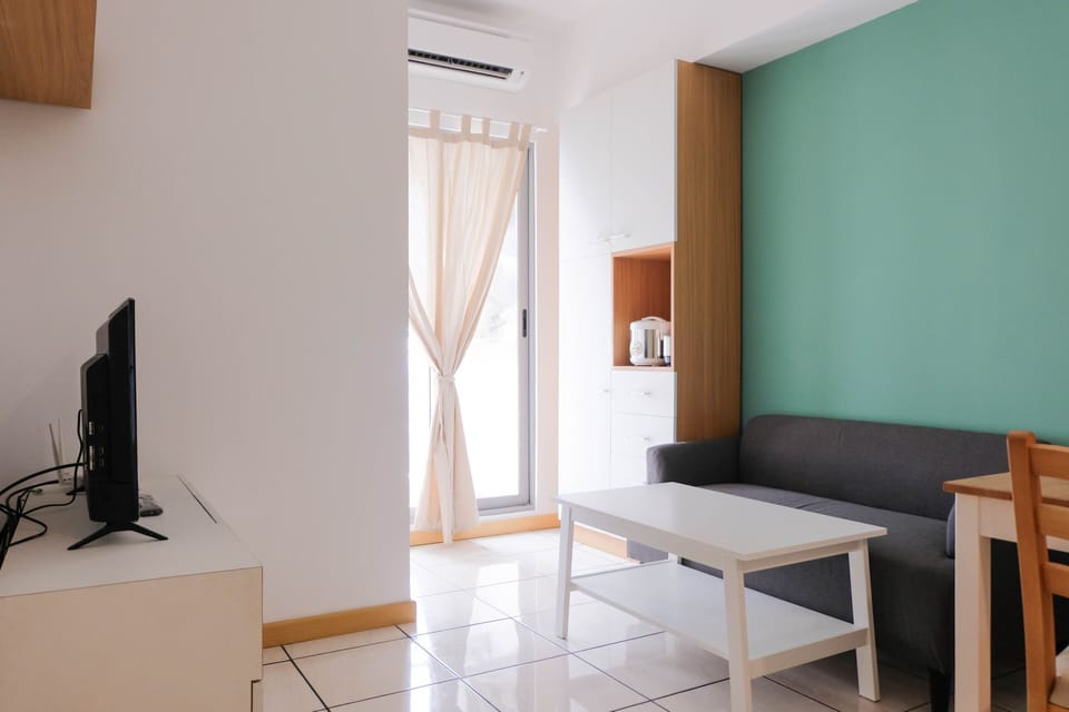 Room | Living area | TV