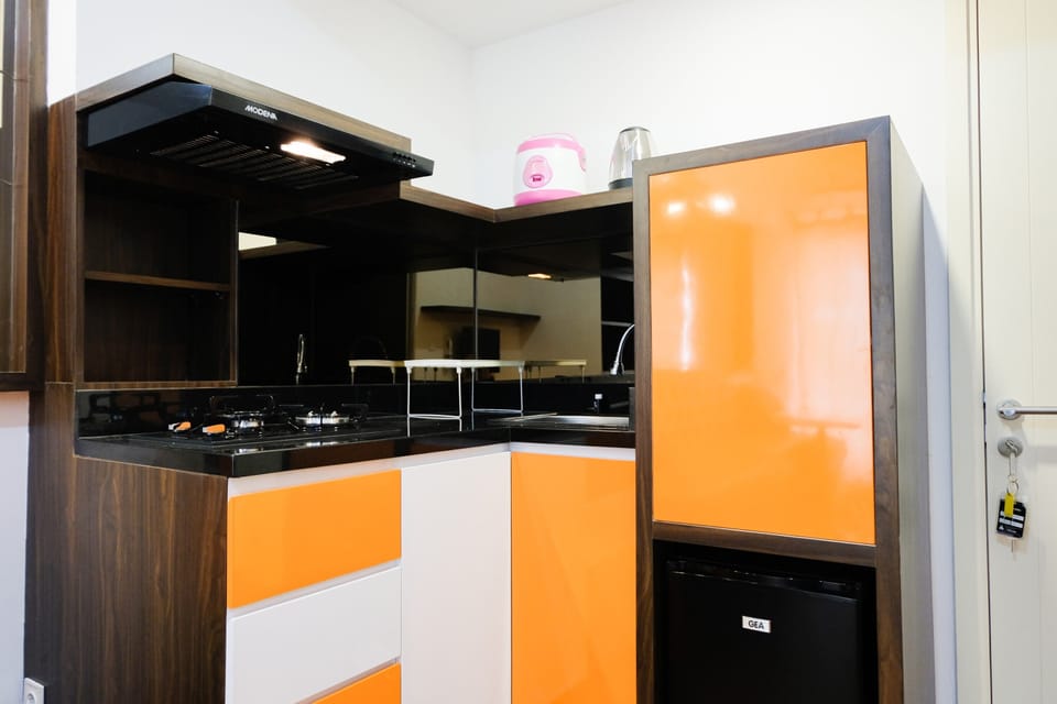 Room | Private kitchen | Fridge, stovetop, electric kettle, cookware/dishes/utensils