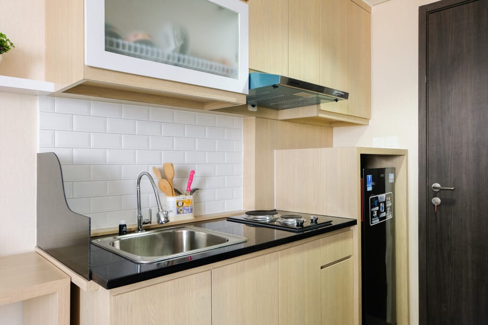 Room | Private kitchen | Fridge, stovetop, dishwasher, cookware/dishes/utensils