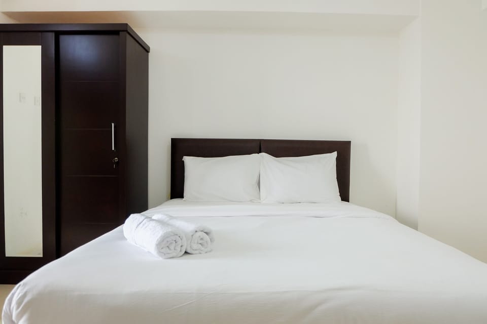 Room | Desk, free WiFi, bed sheets