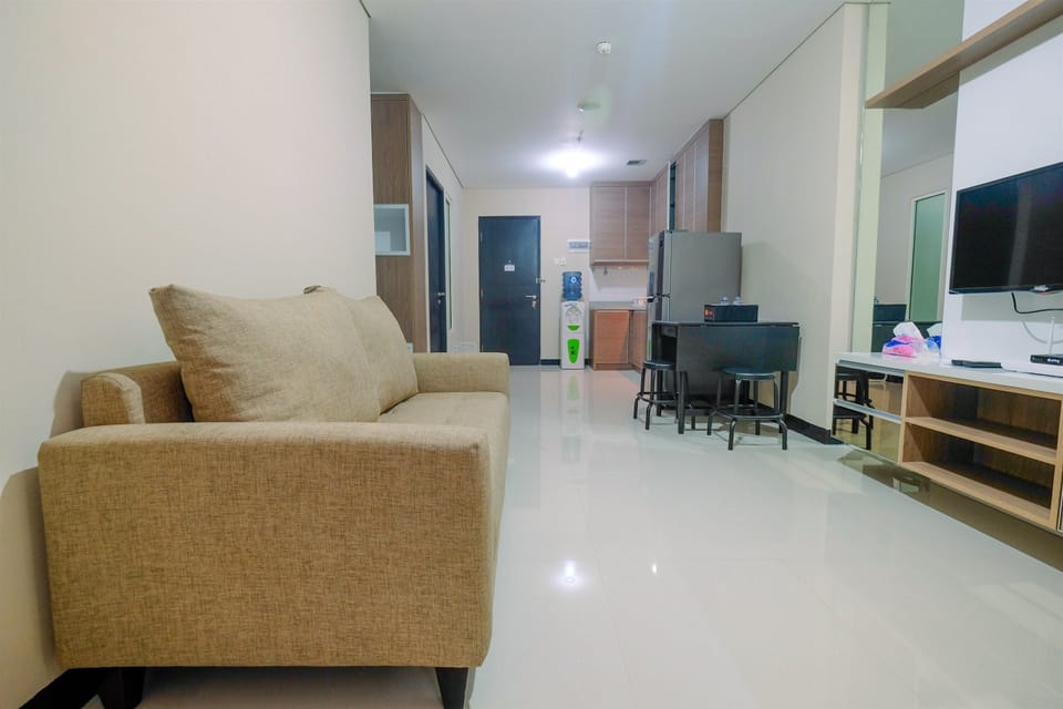 Room | Living area | TV