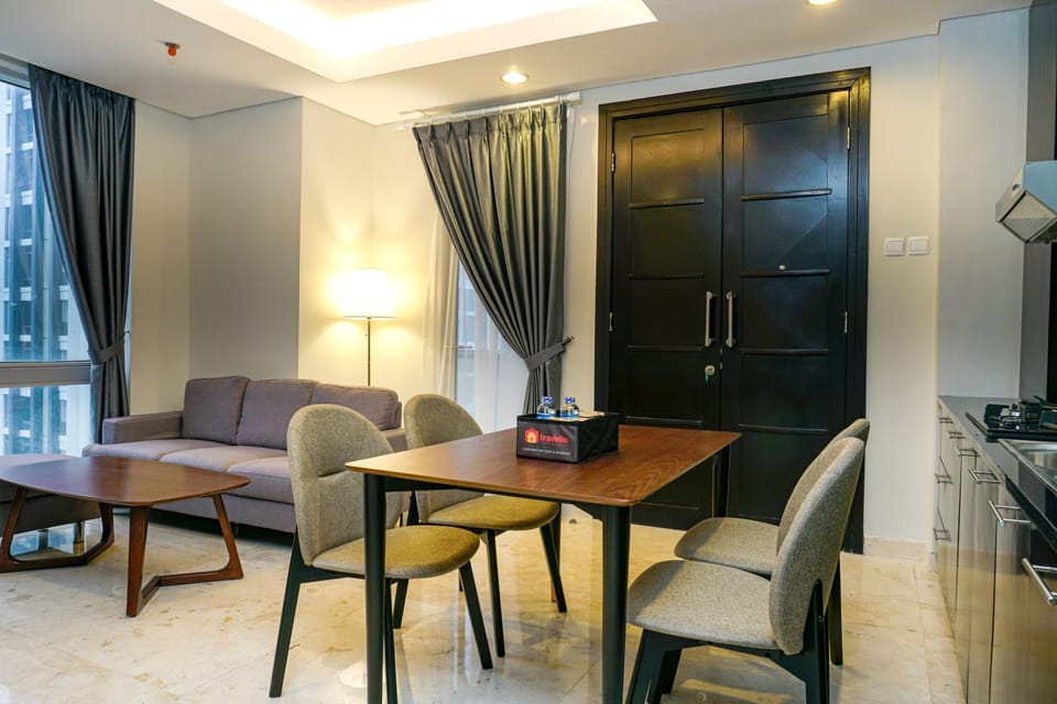 Room | Living area | TV