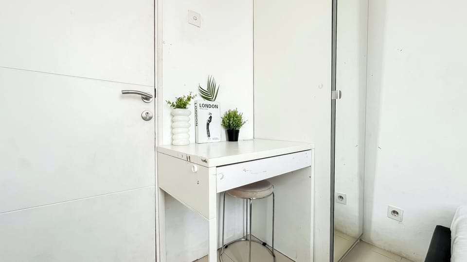 Room | 3 bedrooms, free WiFi, bed sheets