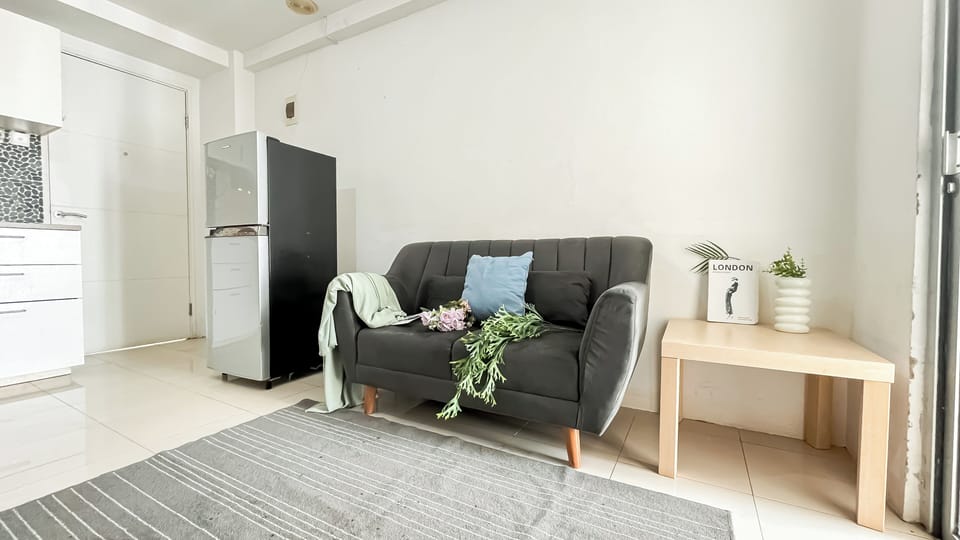 Room | Living area | TV