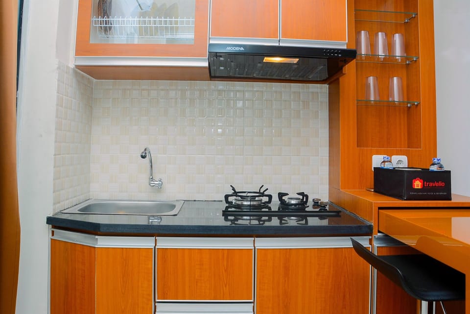 Room | Private kitchen | Fridge, stovetop, dishwasher, cookware/dishes/utensils