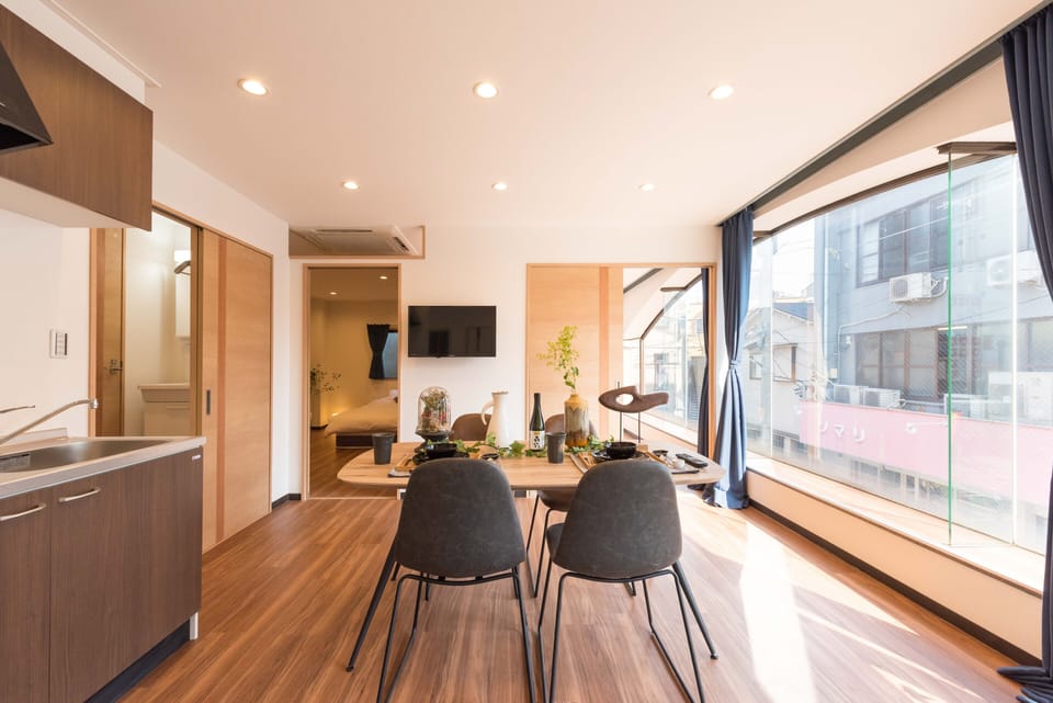 Apartment | Living area | Flat-screen TV