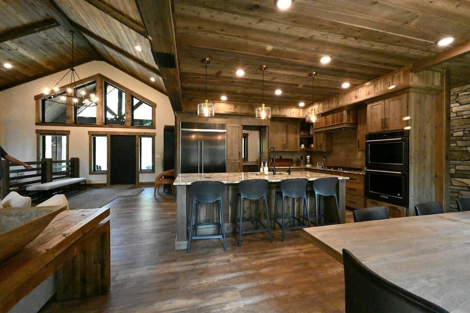Fully Stocked Kitchen