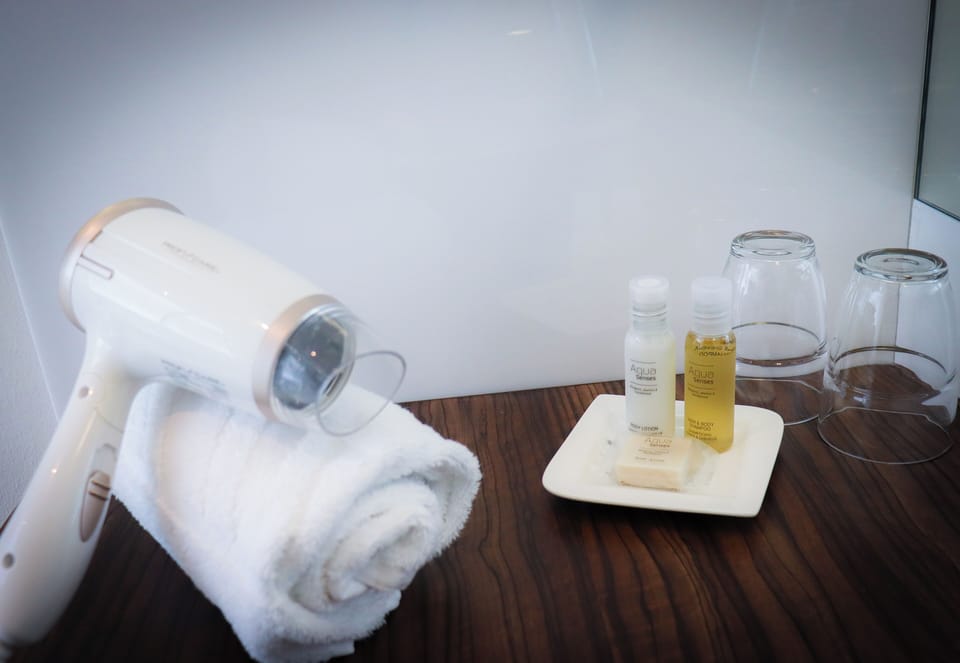 Hair dryer, towels