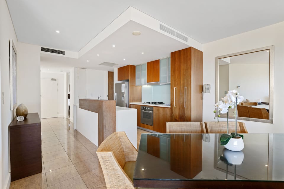 Executive Apartment, Terrace | Private kitchen | Coffee/tea maker, full-size fridge, microwave, oven