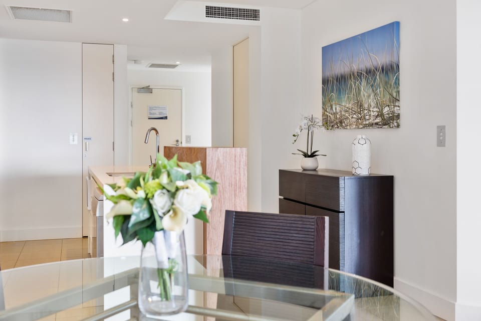Executive Apartment, 2 Bedrooms, Non Smoking | Living area | 55-inch Smart TV with digital channels, TV, Netflix
