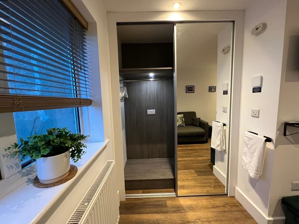 Wardrobe/storage
