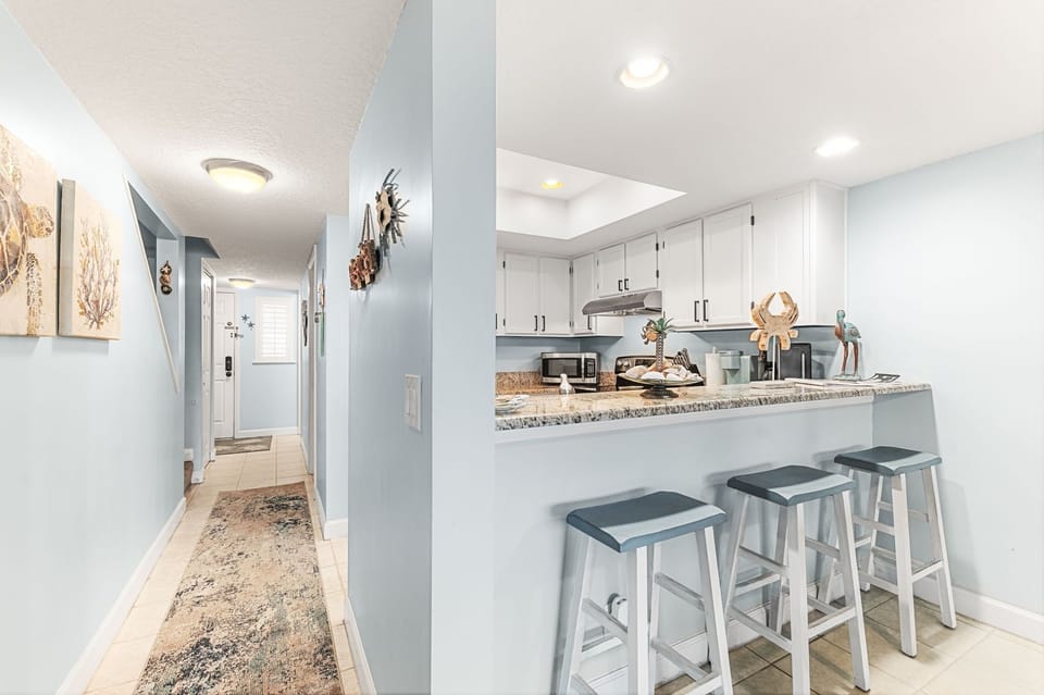 Bright modern kitchen with all the conveniences