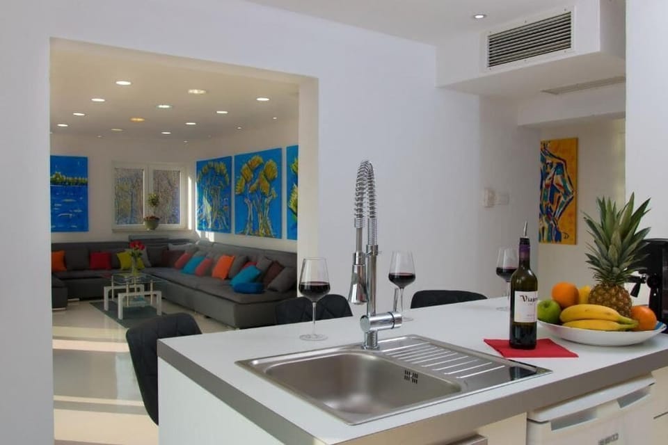 Villa | Living room