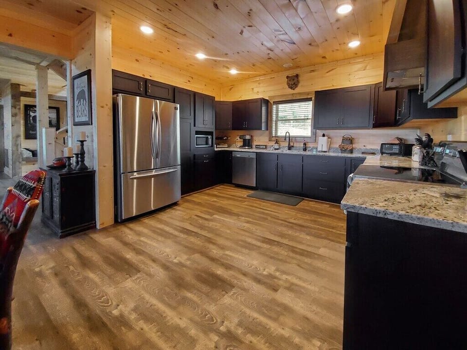 Smoky Mountain Dreams' fully equipped kitchen