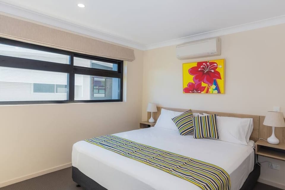 H. 2BRM2K1S(x01) Stylish and generous 2 Bedroom apartment, Windsor